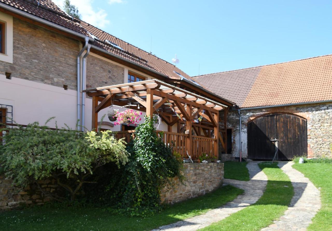 Apartmany Kamenka Micovice Exterior photo